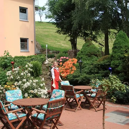 מלון Rhoenhotel Alte Muehle Ebersburg