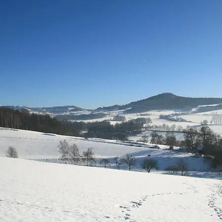 מלון Rhoenhotel Alte Muehle Ebersburg